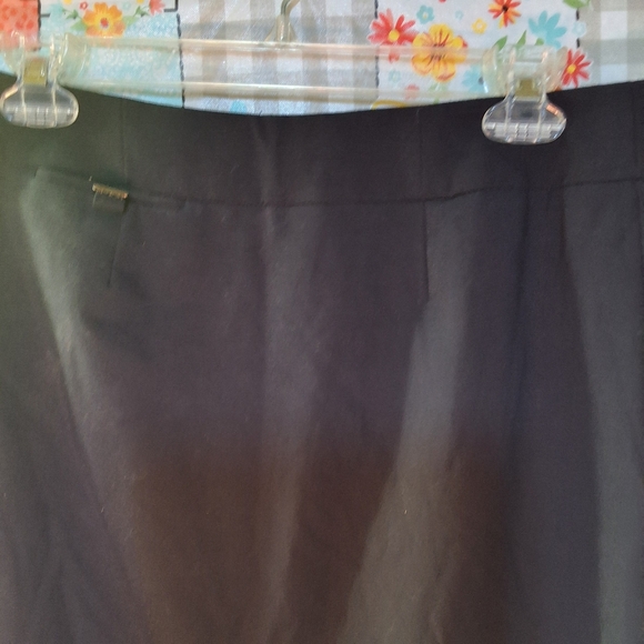 NWT CALVIN KLEIN NAVY ZIPPERED SLITTED ABOVE KNEE PENCIL SKIRT - Picture 2 of 10